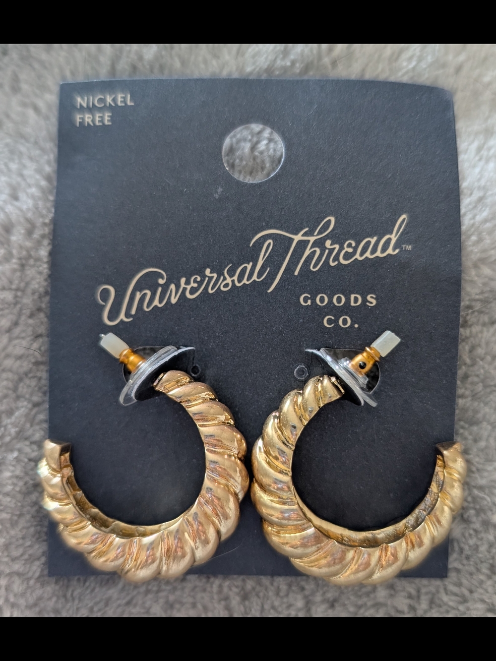 NWT Universal Thread Gold Twisted Half-Hoop Earrings Never Worn